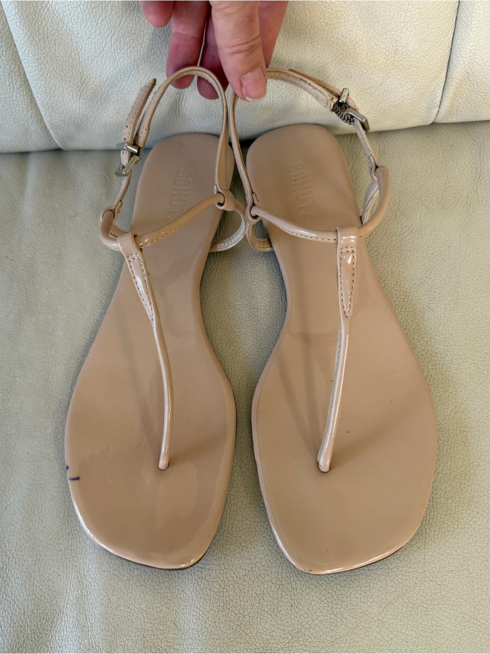 SCHUTZ Nude Patent Leather Flat Thong T-Strap Sandals Women's SZ 10